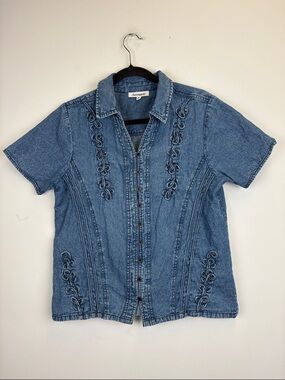 Vintage 80s Serengeti Denim Embroidered Button-Up Top | Medium